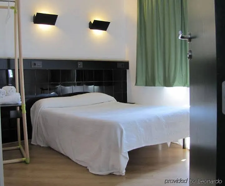 Hostal Athenas Sant Adria de Besos Spain