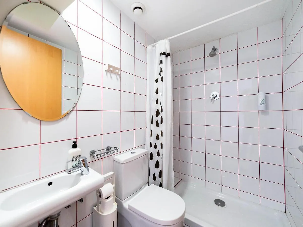 Guest house Hostal Athenas Sant Adria de Besos