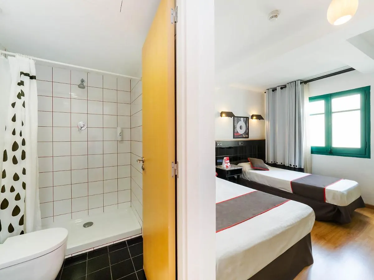 Hostal Athenas Sant Adria de Besos